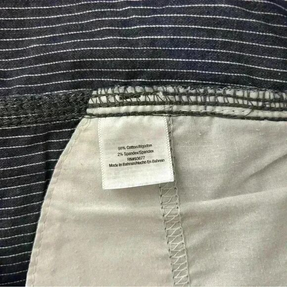 St John's Bay Women's Stripped Shorts Size 14 - Picture 4 of 4